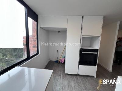 Apartamento de 4 alcobas en venta en El Castillo, Bogotá, 362 m² · foto 7 de 20