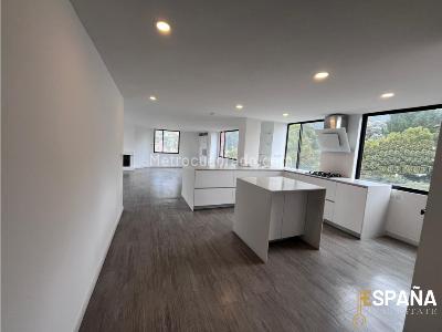 Apartamento de 4 alcobas en venta en El Castillo, Bogotá, 362 m² · foto 9 de 20