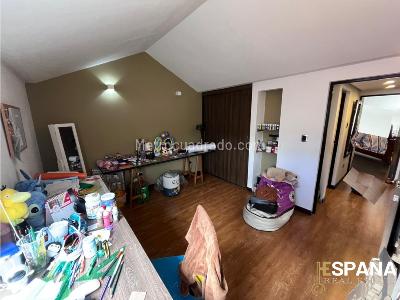 Casa en venta en Cedritos, Bogotá · foto 9 de 13