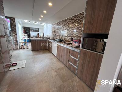 Casa en venta en Cedritos, Bogotá · foto 2 de 13