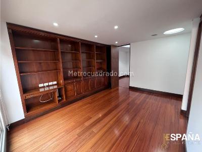 Apartamento de 3 alcobas en venta en Molinos Norte, Bogotá, 390 m² · foto 11 de 20