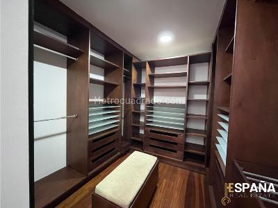 Apartamento de 3 alcobas en venta en Molinos Norte, Bogotá, 390 m² · foto 14 de 20