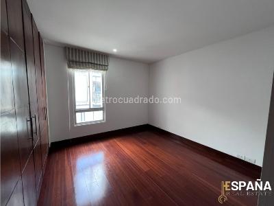 Apartamento de 3 alcobas en venta en Molinos Norte, Bogotá, 390 m² · foto 17 de 20