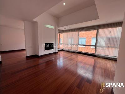 Apartamento de 3 alcobas en venta en Molinos Norte, Bogotá, 390 m² · foto 2 de 20