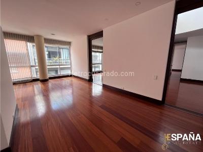 Apartamento de 3 alcobas en venta en Molinos Norte, Bogotá, 390 m² · foto 3 de 20