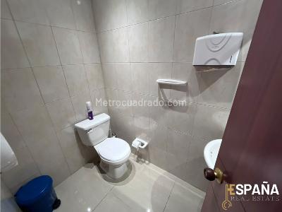 Casa de 3 alcobas en venta en Normandia, Bogotá, 360 m² · foto 15 de 20