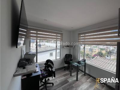 Casa de 3 alcobas en venta en Normandia, Bogotá, 360 m² · foto 20 de 20