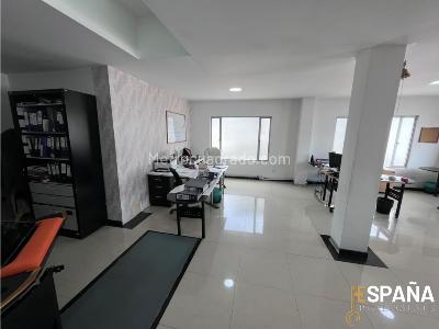 Casa de 3 alcobas en venta en Normandia, Bogotá, 360 m² · foto 7 de 20