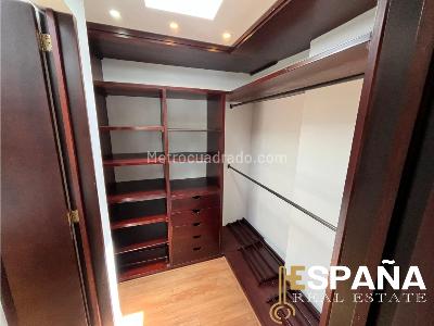 Casa de 3 alcobas en venta en Niza, Bogotá, 420 m² · foto 11 de 20