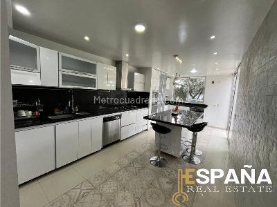 Casa de 3 alcobas en venta en Niza, Bogotá, 420 m² · foto 20 de 20