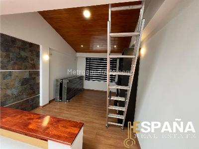 Casa de 3 alcobas en venta en Niza, Bogotá, 420 m² · foto 4 de 20