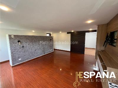 Casa de 3 alcobas en venta en Niza, Bogotá, 420 m² · foto 5 de 20