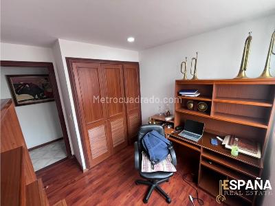 Apartamento en venta en Contador, Bogotá · foto 10 de 15