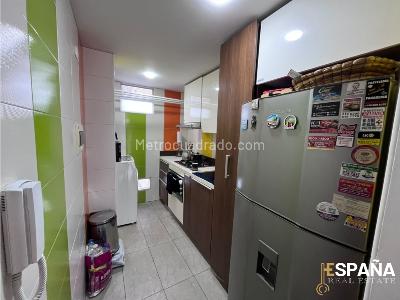 Apartamento de 3 alcobas en venta en Prado Veraniego, Bogotá, 68 m² · foto 3 de 16