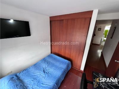 Apartamento de 3 alcobas en venta en Prado Veraniego, Bogotá, 68 m² · foto 6 de 16