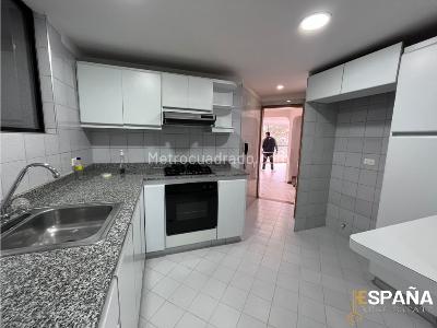 Apartamento de 3 alcobas en venta en Santa Bibiana Norte, Bogotá, 108 m² · foto 16 de 20