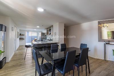 Apartamento en venta en Laureles, Medellín · foto 3 de 18