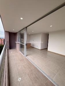 Apartamento de 3 alcobas en venta en San Joaquin, Rionegro, 78 m² · foto 3 de 8