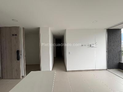 Apartamento en venta en Ciudad Coltejer, Itagüí · foto 8 de 13
