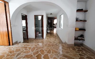 Apartamento de 4 alcobas en venta en Calasanz Parte Alta, Medellín, 149 m² · foto 19 de 20