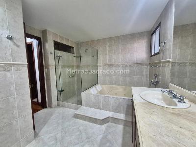 Casa de 4 alcobas en venta en Balcones De La Calera, Medellín, 293 m² · foto 11 de 20