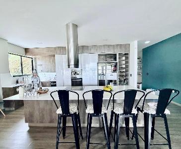 Casa de 5 alcobas en venta en 2 5 Kms Mall Indiana, Envigado, 358 m² · foto 6 de 20