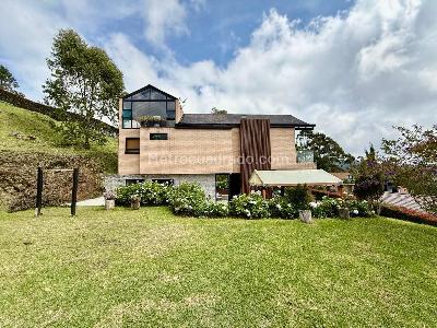 Casa de 5 alcobas en venta en 2 5 Kms Mall Indiana, Envigado, 358 m² · foto 9 de 20