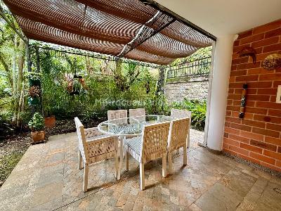 Casa de 5 alcobas en venta en La Abadia, Envigado, 272 m² · foto 19 de 20