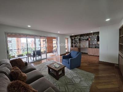 Apartamento en venta en El Poblado El Tesoro, Medellín · foto 12 de 17