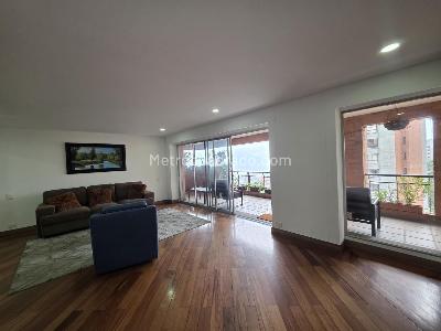 Apartamento en venta en El Poblado El Tesoro, Medellín · foto 13 de 17