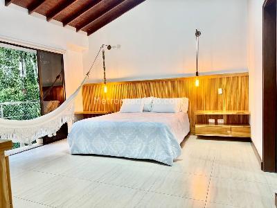 Casa de 5 alcobas en venta en El Poblado El Tesoro, Medellín, 480 m² · foto 19 de 20