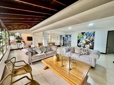 Casa de 5 alcobas en venta en El Poblado El Tesoro, Medellín, 480 m² · foto 4 de 20