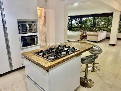 Casa de 5 alcobas en venta en El Poblado El Tesoro, Medellín, 480 m² · foto 9 de 20