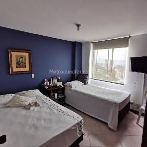 Apartamento de 4 alcobas en venta en San Diego Loma Del Indio, Medellín, 189 m² · foto 10 de 14