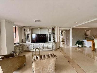 Apartamento en venta en El Poblado Castropol, Medellín · foto 3 de 19