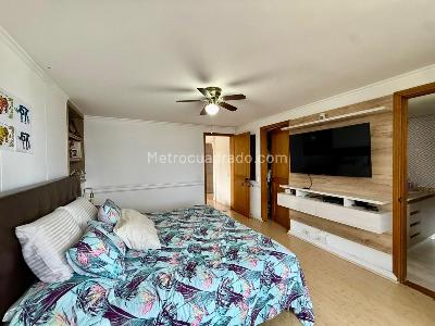 Apartamento en venta en El Poblado Castropol, Medellín · foto 5 de 19