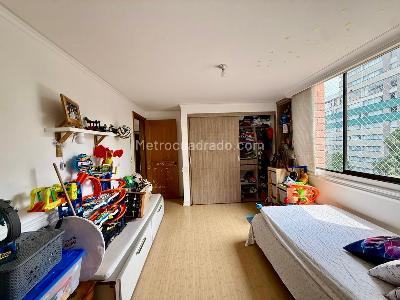 Apartamento en venta en El Poblado Castropol, Medellín · foto 7 de 19