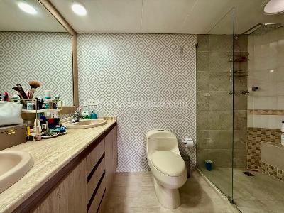 Apartamento en venta en El Poblado Castropol, Medellín · foto 9 de 19