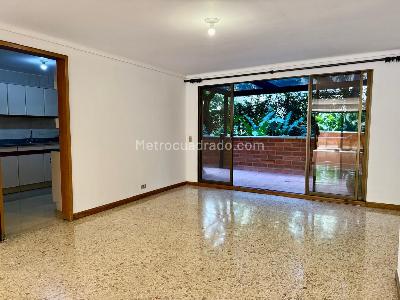 Apartamento de 3 alcobas en venta en El Poblado La Linde, Medellín, 320 m² · foto 11 de 20