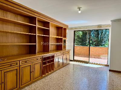 Apartamento de 3 alcobas en venta en El Poblado La Linde, Medellín, 320 m² · foto 17 de 20