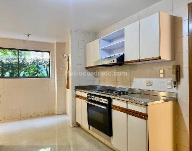 Apartamento de 3 alcobas en venta en El Poblado La Linde, Medellín, 320 m² · foto 20 de 20