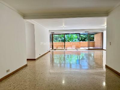 Apartamento de 3 alcobas en venta en El Poblado La Linde, Medellín, 320 m² · foto 3 de 20