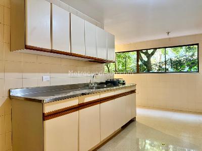 Apartamento de 3 alcobas en venta en El Poblado La Linde, Medellín, 320 m² · foto 4 de 20