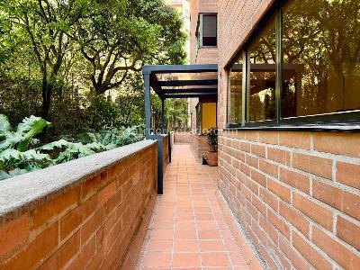 Apartamento de 3 alcobas en venta en El Poblado La Linde, Medellín, 320 m² · foto 6 de 20
