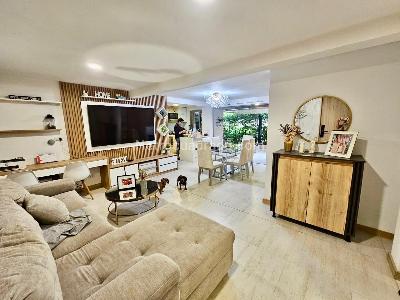 Apartamento de 3 alcobas en venta en Loma De Los Bernal, Medellín, 114 m² · foto 10 de 16