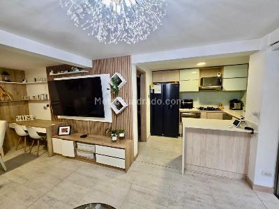 Apartamento de 3 alcobas en venta en Loma De Los Bernal, Medellín, 114 m² · foto 15 de 16