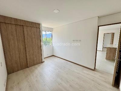 Apartamento en venta en Las Acacias, Itagüí · foto 3 de 13