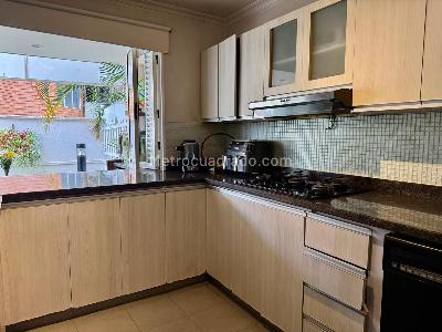 Casa de 4 alcobas en venta en El Poblado Las Lomas, Medellín, 257 m² · foto 7 de 20