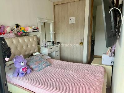 Apartamento de 3 alcobas en venta en Loma De Las Brujas, Envigado, 101 m² · foto 9 de 20