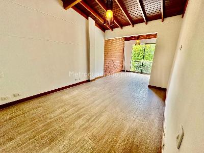 Casa de 3 alcobas en venta en Tierra Prometida, Envigado, 199 m² · foto 12 de 20